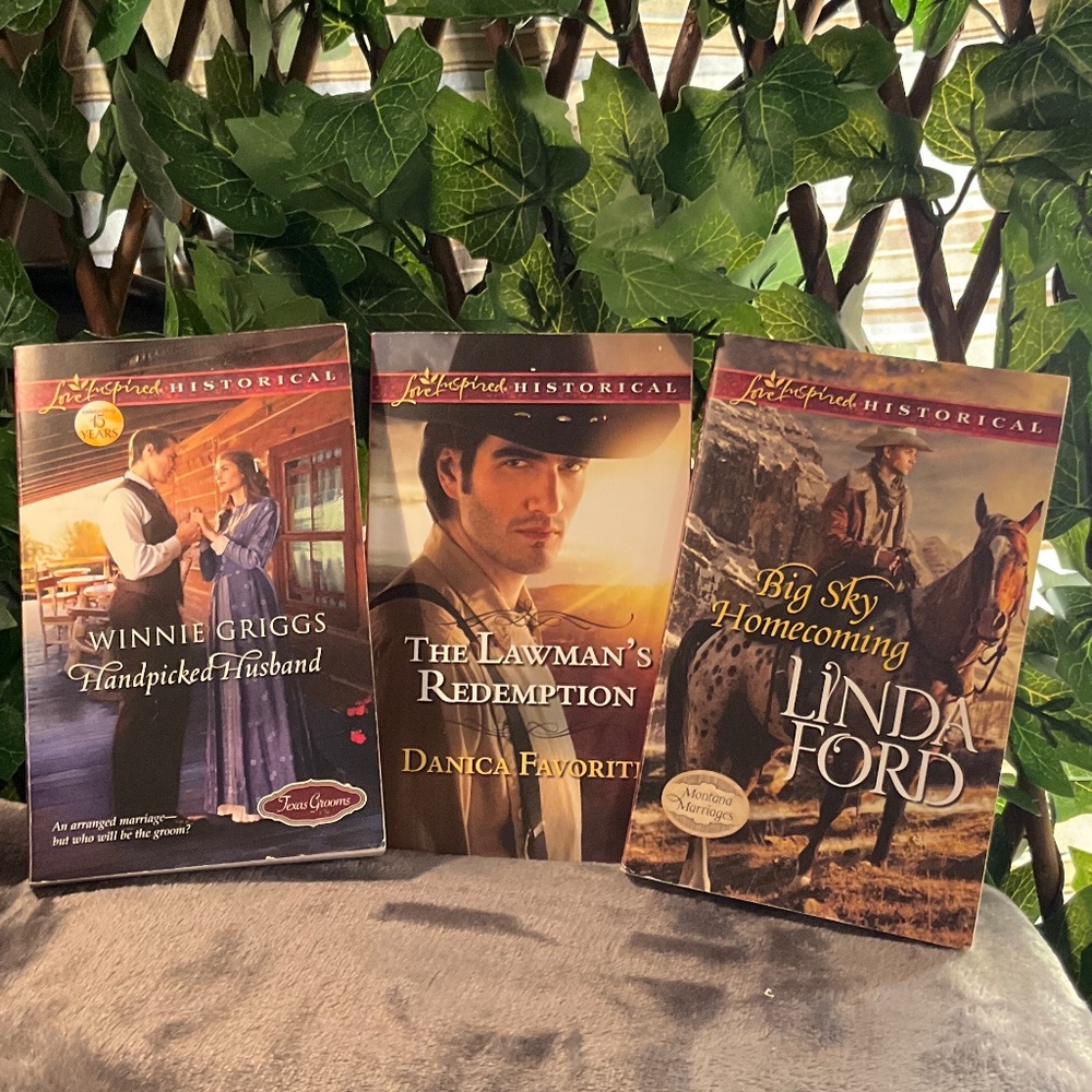 3 Harlequin Love Inspired Inspirational Historical Romance Novels